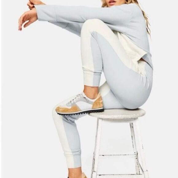Outdoor Voices Pickup Jogger Dove/Bone Size XS - Picture 1 of 6